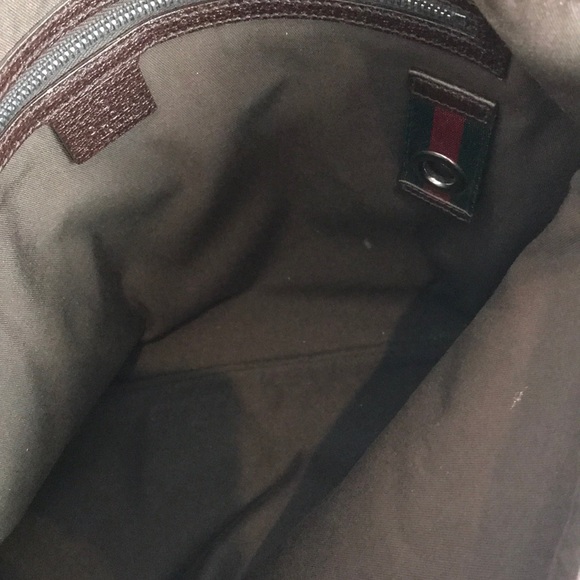 Authentic GUCCI messenger bag - Large / Unisex - Picture 9 of 14